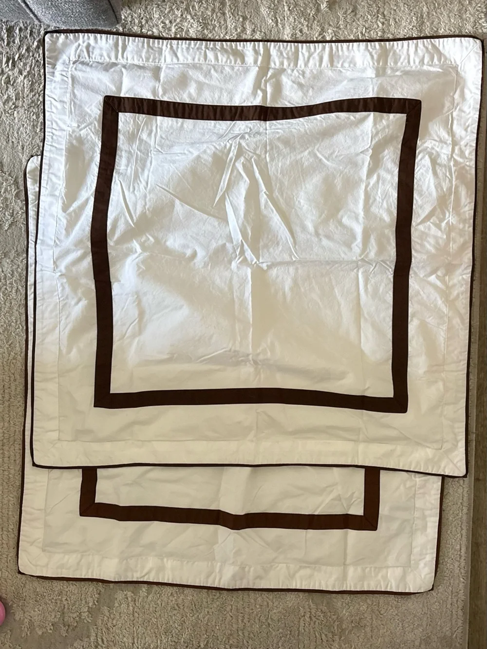Pottery Barn Morgan Organic Cotton 26x26 Euro Shams White Chocolate Brown Set 2